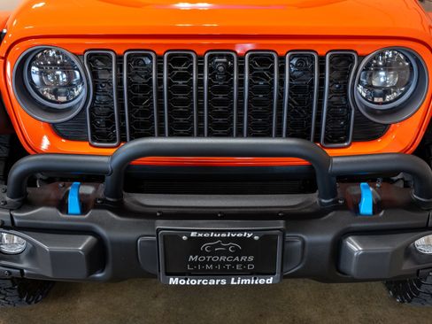 Used 2023 Jeep Wrangler Unlimited Rubicon 4xe AWD/4WD image 15
