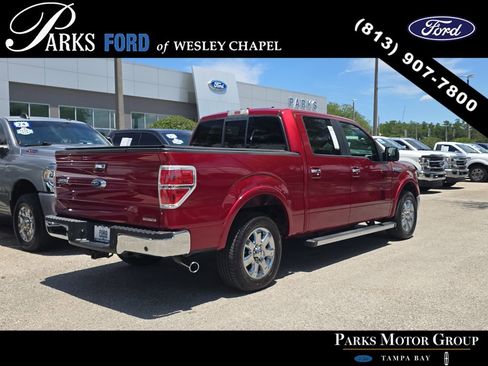 Used 2014 Ford F150 Lariat w/ Equipment Group 502A Luxury RWD image 4