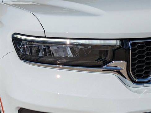 New 2025 Jeep Grand Cherokee Overland w/ Trailer Tow Package image 10