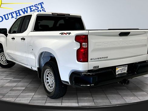 Used 2020 Chevrolet Silverado 1500 W/T w/ WT Value Package AWD/4WD image 5
