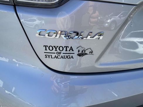 Used 2024 Toyota Corolla LE image 11