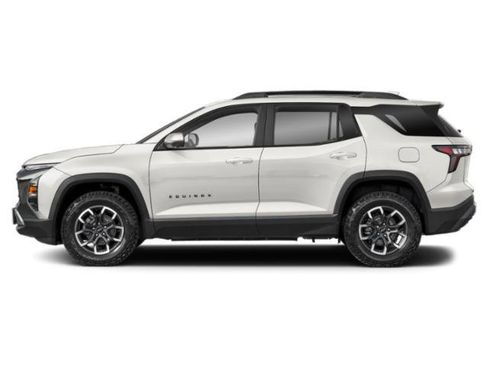 Used 2026 Chevrolet Equinox ACTIV w/ Convenience Package III FWD image 3