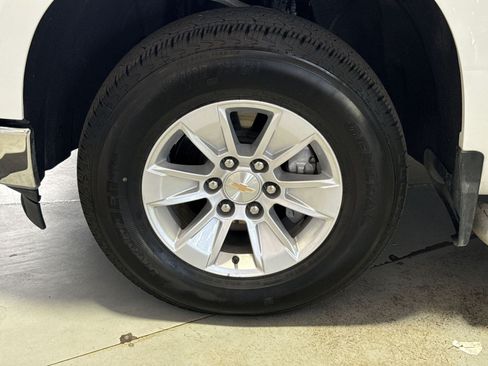 Used 2025 Chevrolet Silverado 1500 W/T RWD image 13