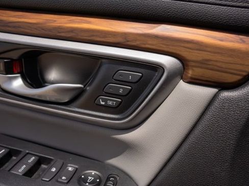 Used 2018 Honda CR-V EX-L image 17