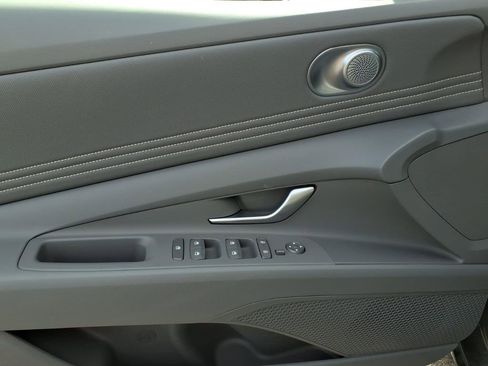 New 2026 Hyundai Elantra SEL Sport Premium FWD image 14