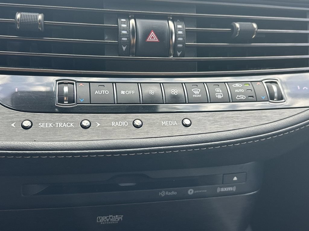 Used 2018 Lexus LS 500 w/ Luxury Package RWD image 16