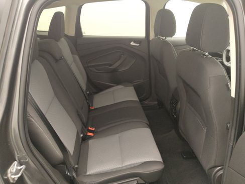 Used 2017 Ford Escape SE AWD/4WD image 19