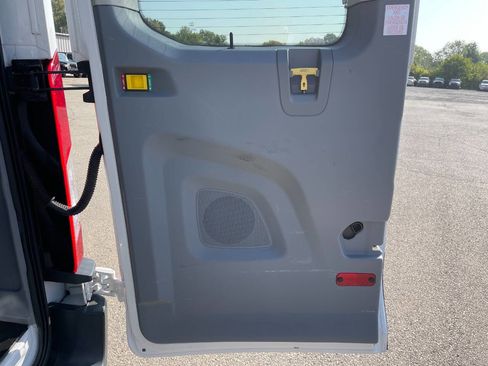 Used 2017 Ford Transit 150 XLT image 21