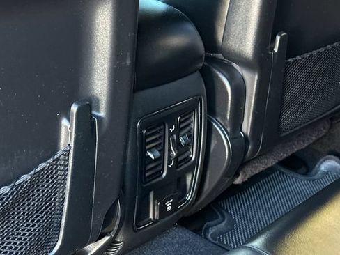 Used 2020 Jeep Grand Cherokee Altitude AWD/4WD image 14
