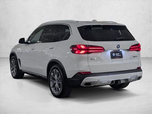 New 2026 BMW X5 xDrive50e w/ Premium Package image 8