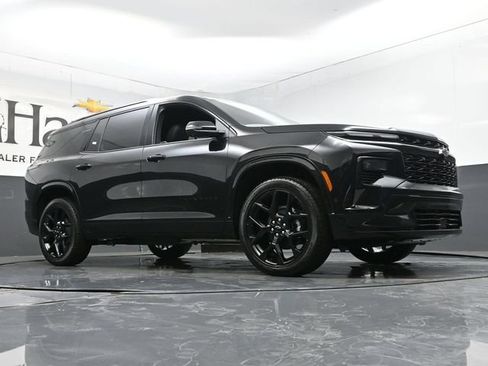 New 2026 Chevrolet Traverse RS w/ LPO, Floor Liner Package AWD/4WD image 2