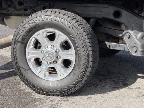 Used 2024 RAM 2500 Big Horn AWD/4WD image 15