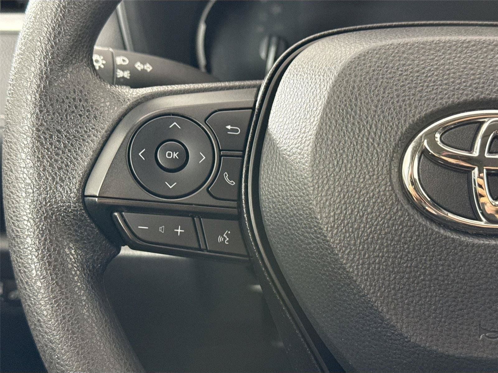 Certified 2025 Toyota RAV4 XLE FWD image 16