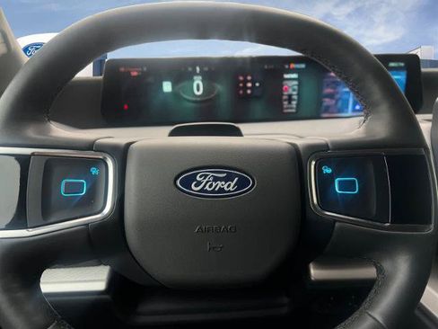Certified 2025 Ford Expedition Active RWD image 3