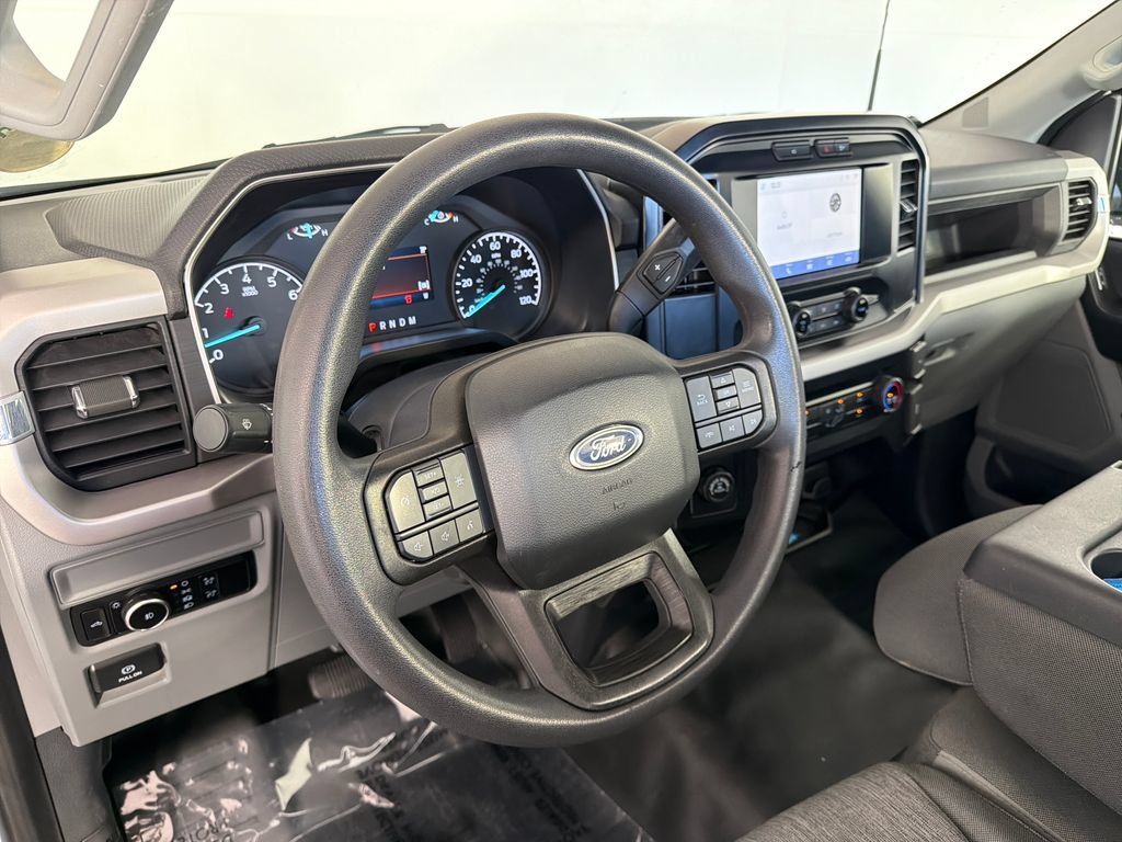 Used 2023 Ford F150 XL w/ Trailer Tow Package RWD image 13