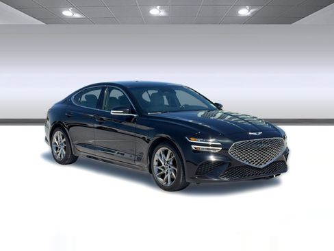 Used 2022 Genesis G70 2.0T RWD image 7