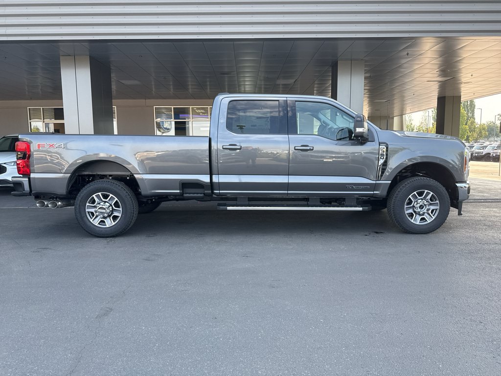 New 2026 Ford F350 Lariat AWD/4WD image 3