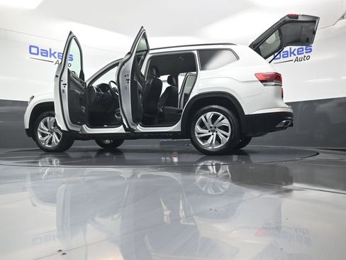 Used 2021 Volkswagen Atlas SE w/ Towing Package image 62