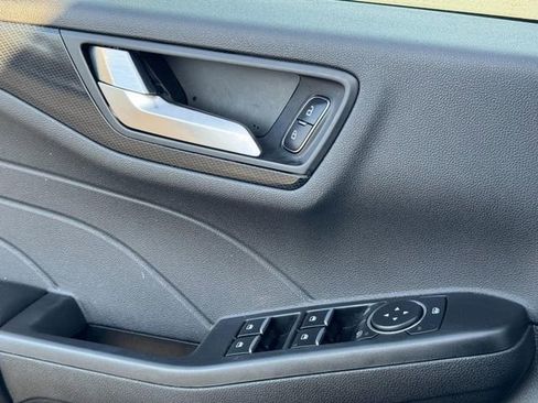 Used 2023 Ford Escape ST-Line image 22