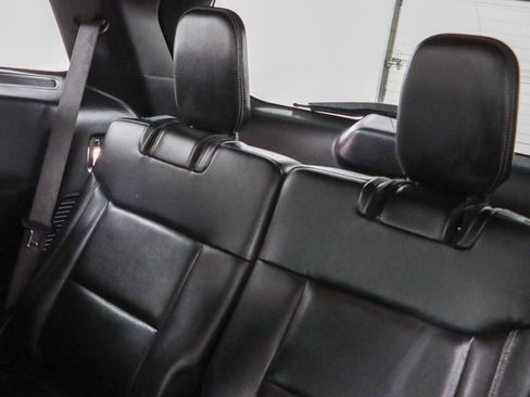 Used 2020 Ford Explorer XLT w/ Equipment Group 202A AWD/4WD image 25