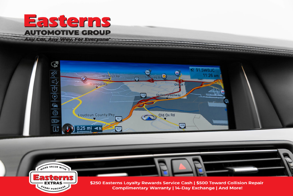 Used 2015 BMW M5 RWD image 27
