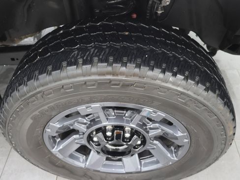 Used 2024 Ford F350 Lariat w/ Sport Appearance Package AWD/4WD image 3