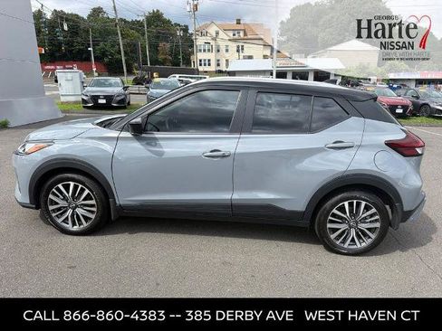 Certified 2023 Nissan Kicks SV FWD image 8