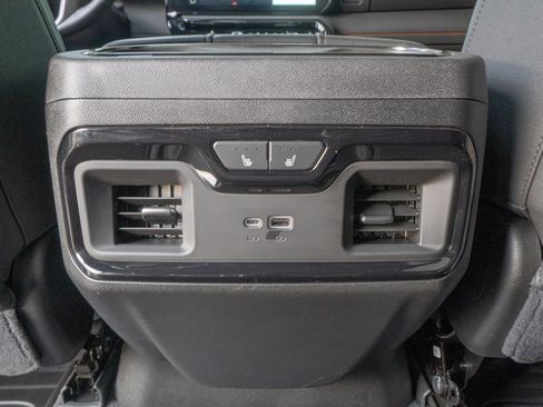 Used 2025 GMC Sierra 1500 AT4 w/ AT4 Premium Package image 19