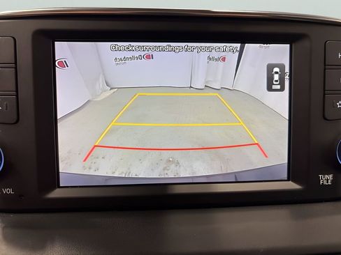 Used 2019 Hyundai Santa Fe SEL image 15