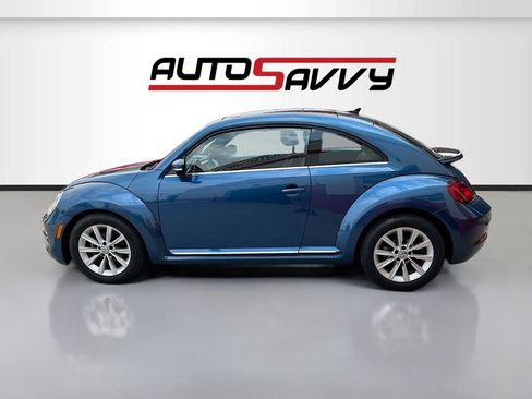 Used 2019 Volkswagen Beetle 2.0T SE FWD image 4