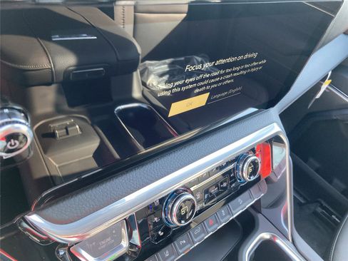 New 2026 GMC Sierra 2500 Denali w/ Denali Reserve Package image 27