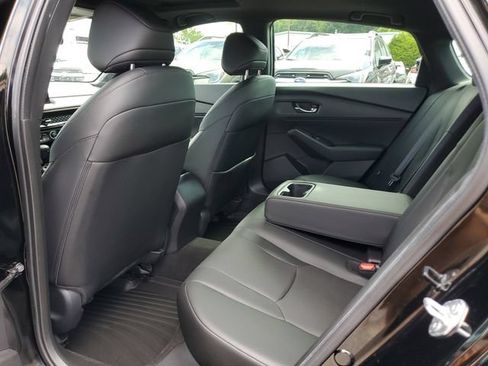Used 2024 Honda Accord Sport image 11