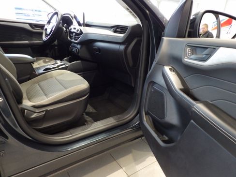 Used 2022 Ford Escape SE w/ SE Sport Appearance Package AWD/4WD image 20