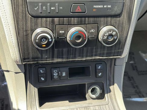 Used 2014 Chevrolet Traverse LT w/ All-Star Edition FWD image 12