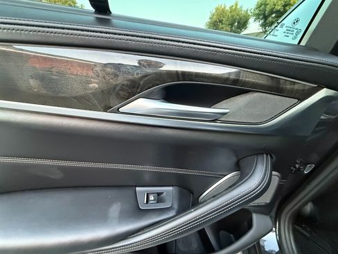 Used 2018 BMW 540i RWD image 27