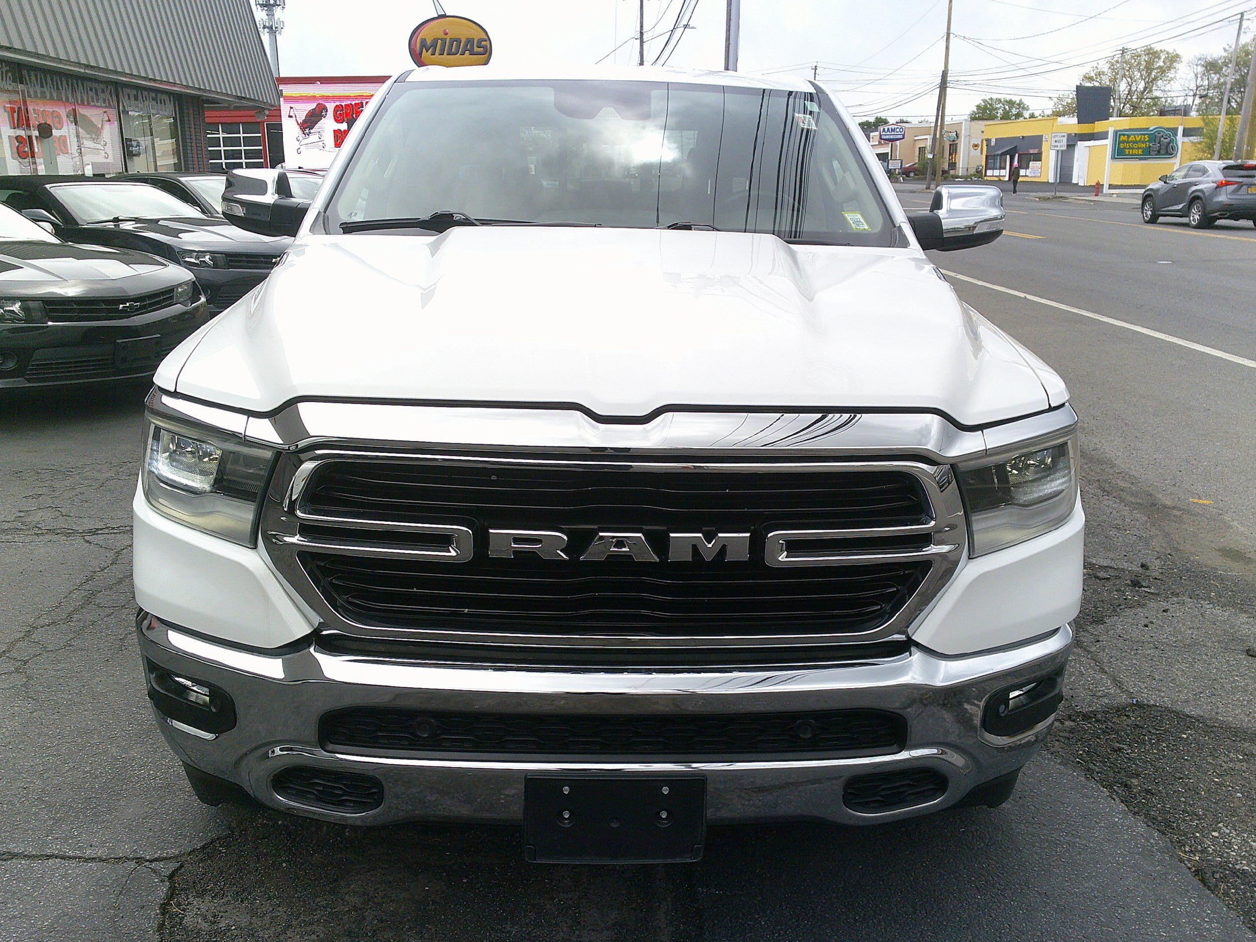 Used 2021 RAM 1500 Laramie AWD/4WD image 9