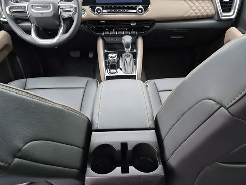 New 2026 GMC Canyon Denali image 22