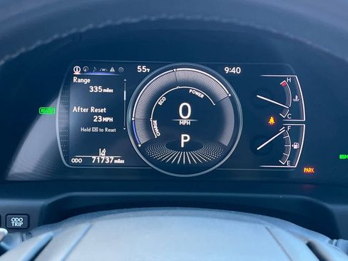 Used 2021 Lexus ES 300h w/ Premium Package image 27