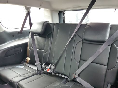 Used 2020 Chevrolet Suburban Premier w/ Premier 6.2L Value Package AWD/4WD image 29