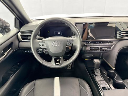 Certified 2025 Toyota Camry SE w/ Convenience Package FWD image 32