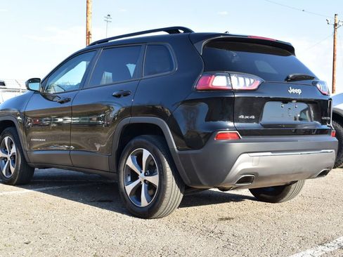 Used 2022 Jeep Cherokee Limited image 7