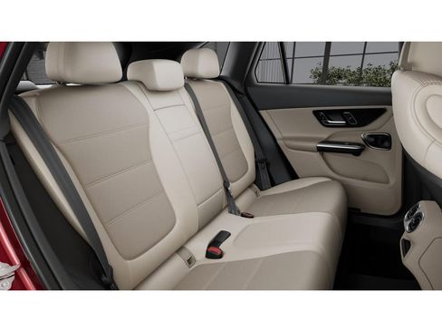 New 2026 Mercedes-Benz GLC 300 image 5