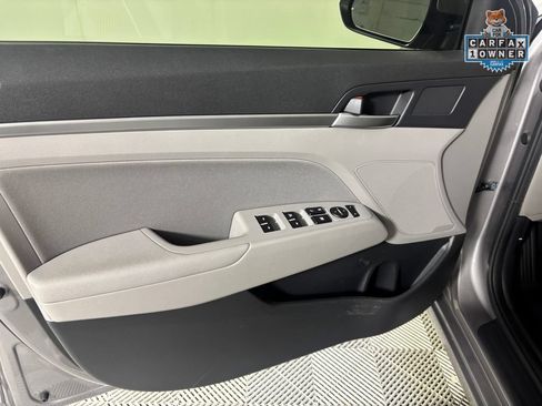 Used 2020 Hyundai Elantra Value Edition FWD image 13