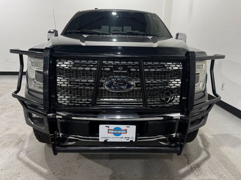 Used 2015 Ford F150 Platinum w/ Equipment Group 701A Luxury image 10