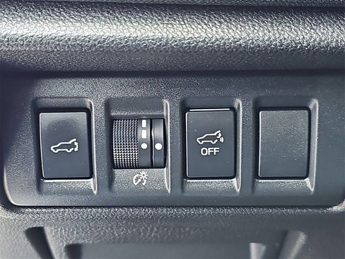 Certified 2024 Subaru Outback Premium image 30