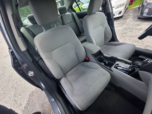 Used 2013 Honda Civic LX image 20
