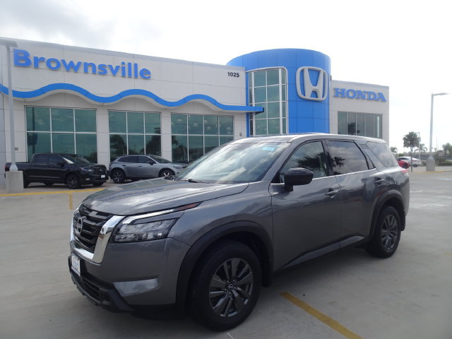 Used 2024 Nissan Pathfinder S FWD image 1