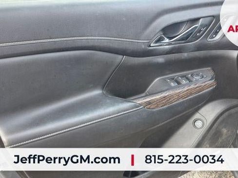 Used 2022 GMC Acadia Denali w/ Denali Ultimate Package AWD/4WD image 12