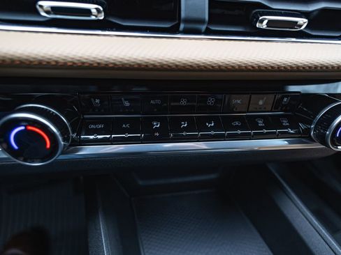 New 2026 Chevrolet Equinox ACTIV w/ Convenience Package III image 8