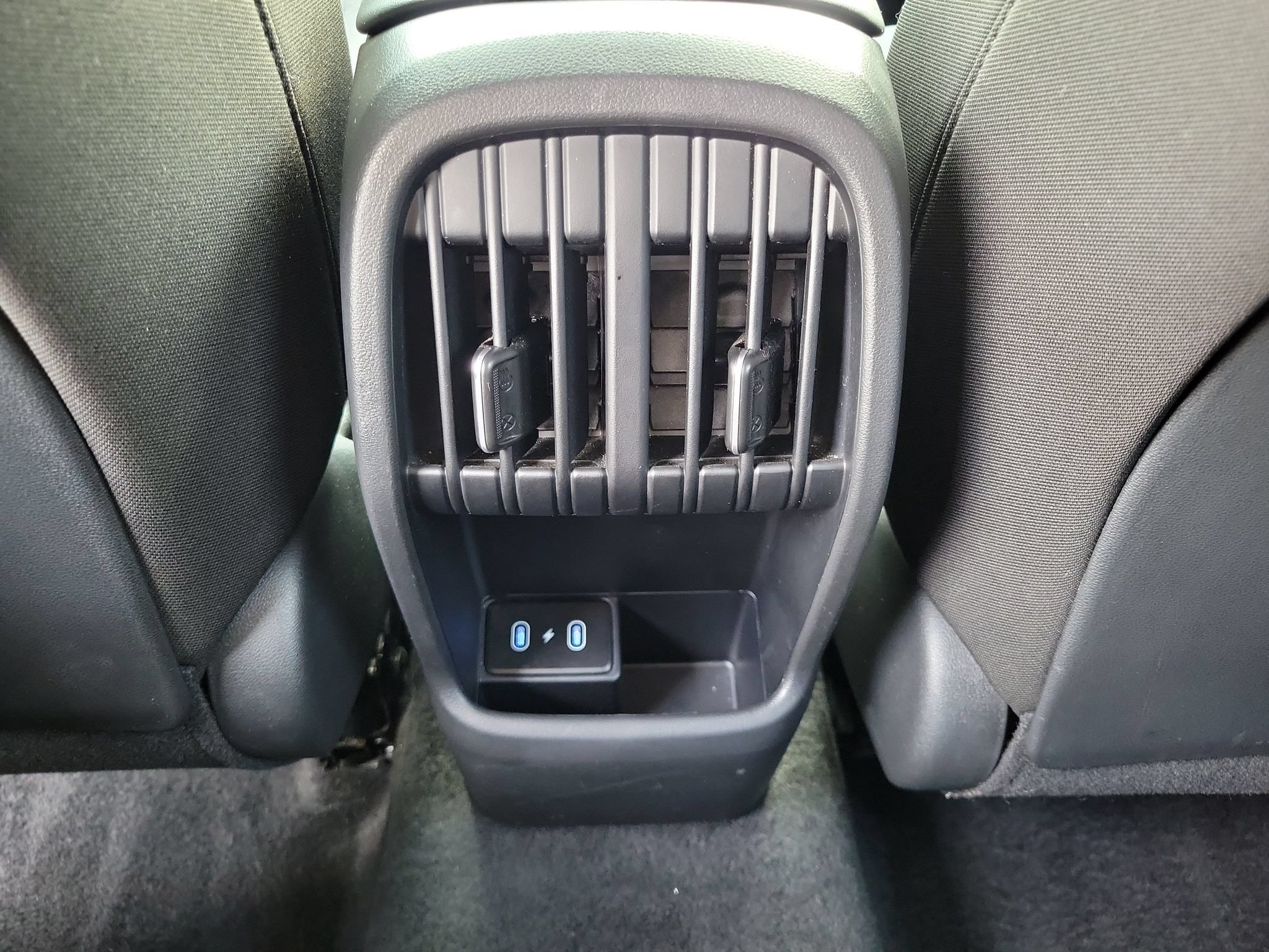 Used 2025 Hyundai Kona SEL AWD/4WD image 24